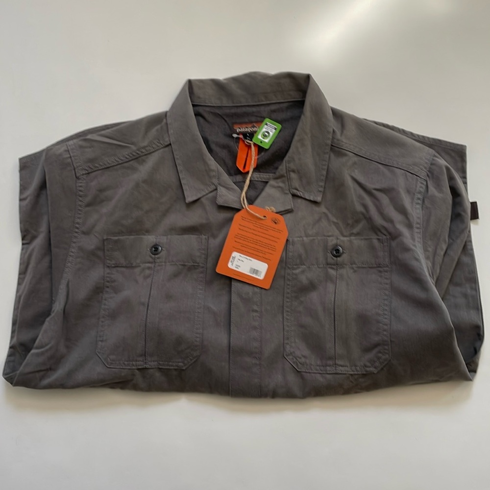 NWT Patagonia men’s long sleeve shop shirt